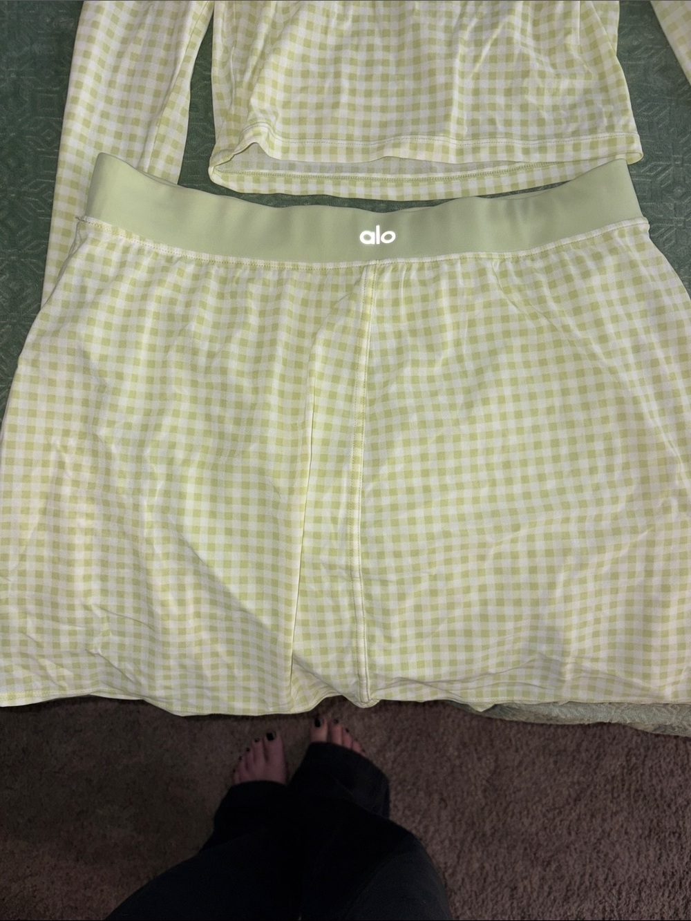 ALO Yoga Pale Yellow Gingham Mesh Skirt Set - Picture 4 of 7